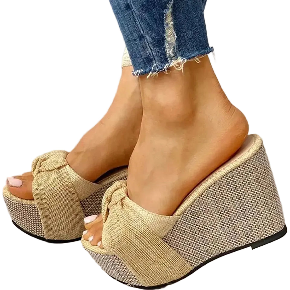 Casual women's platform shoes