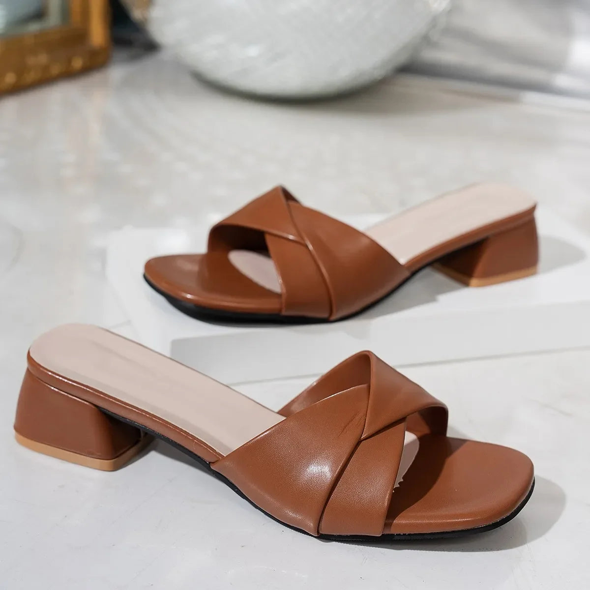 New Fashion Open Toe Solid Color Simple Leather