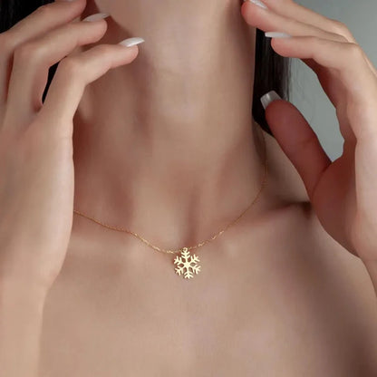 Hollow 18k Gold Plated Christmas Snowflake Pendant Necklace Stainless Steel